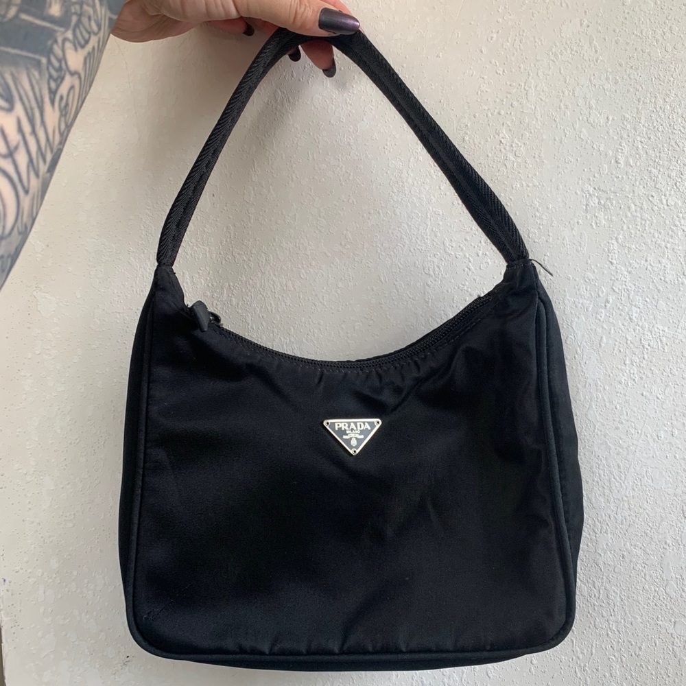 🖤 Prada Authentic Nylon Hobo Bag 🖤